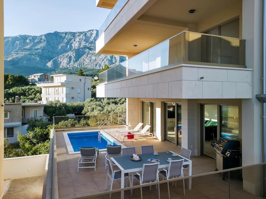 Apartman Delux With Private Pool - Makarska Exklusiv Tučepi Dış mekan fotoğraf