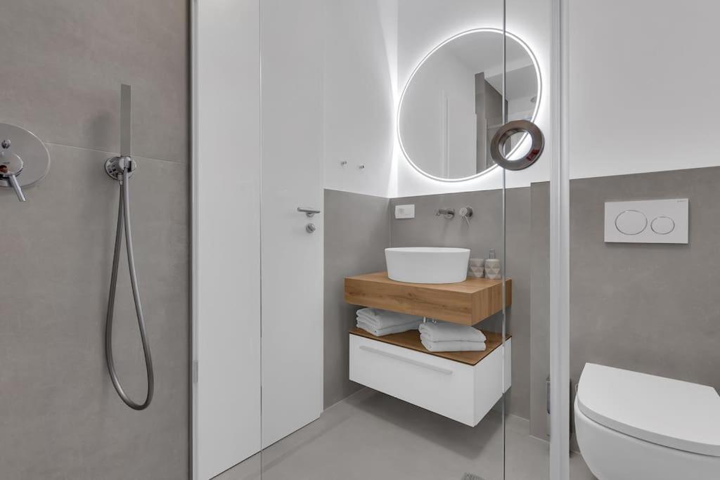 Apartman Delux With Private Pool - Makarska Exklusiv Tučepi Dış mekan fotoğraf